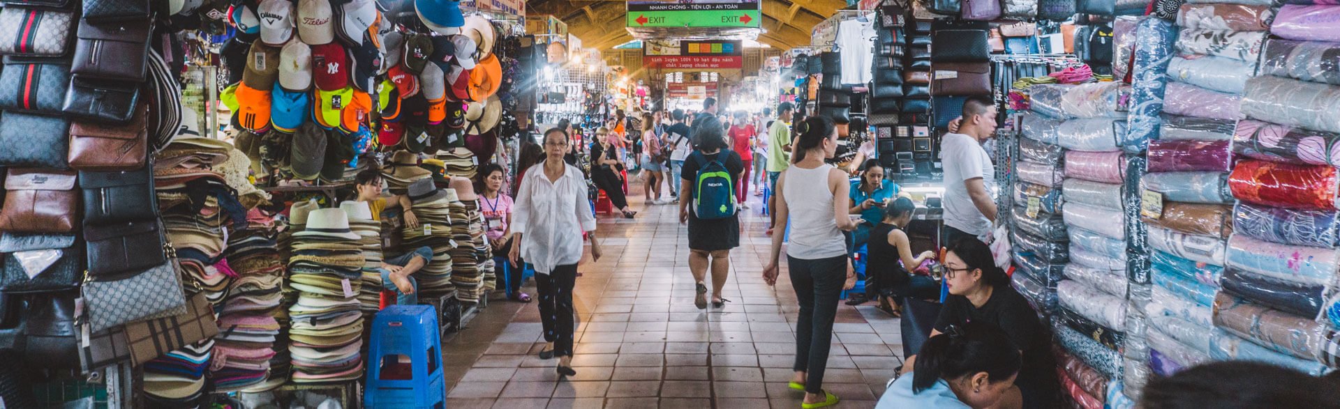 Ultimate Guide to Ben Thanh Market – What to Buy & How to Score the Best Deals