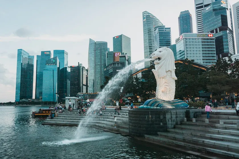 Merlion statue is one of the must-do activities in Singapore.